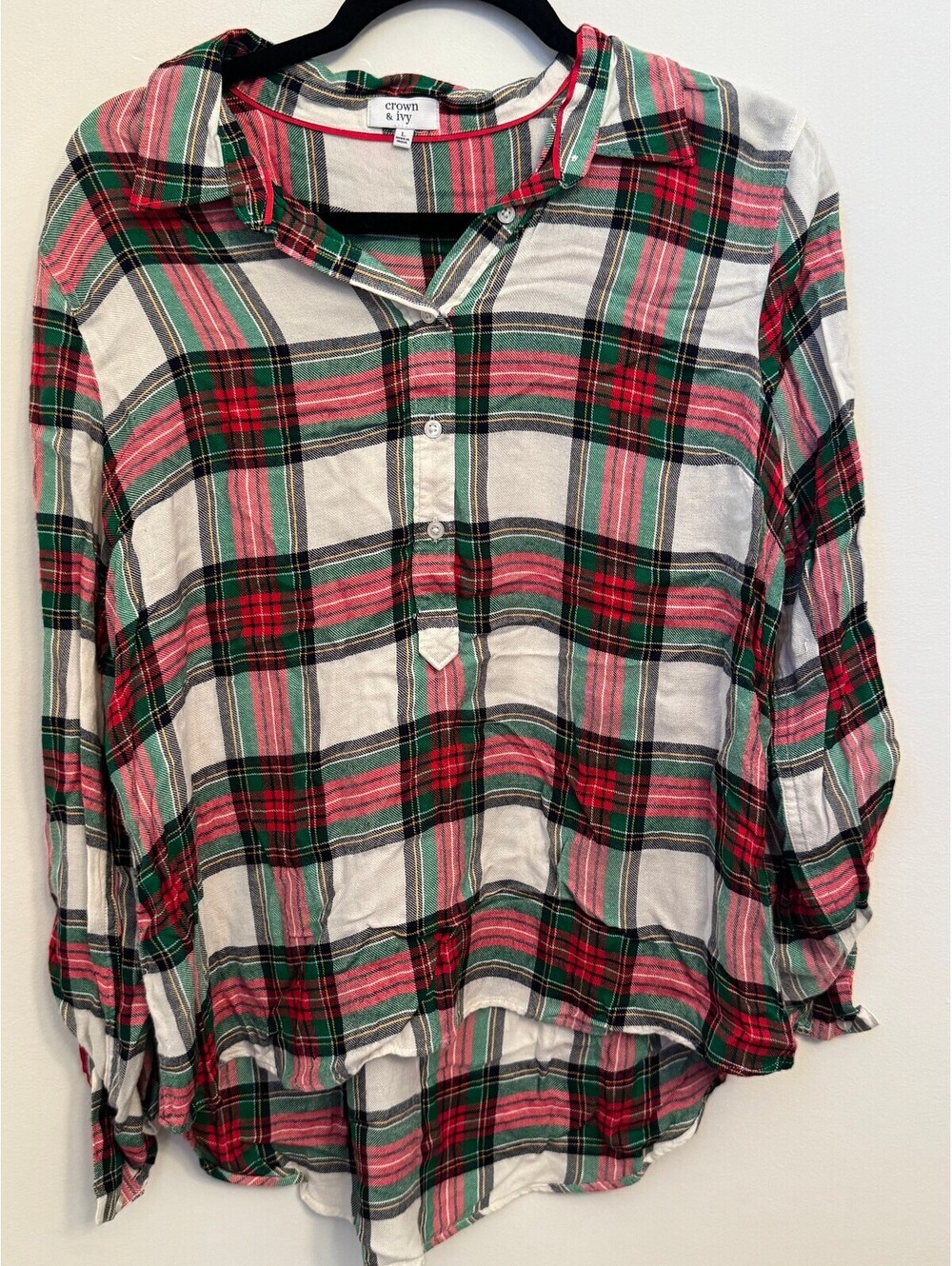 Crown & Ivy plaid button front blouse